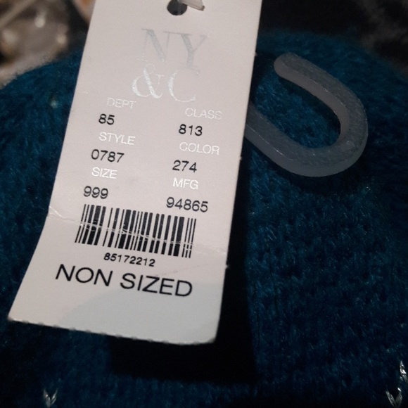 NY&Co  small blue Beanie hat - Picture 3 of 3